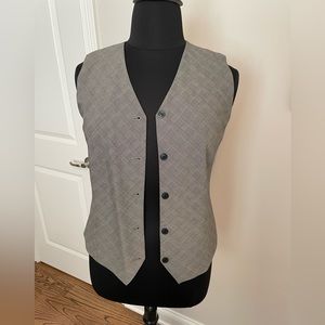 Trendy women’s Vest size 14